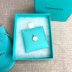 Tiffany and co pendant with packaging